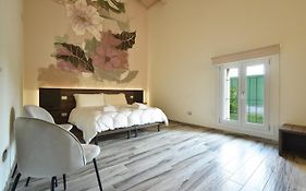 Royal Garden Luxury Rooms