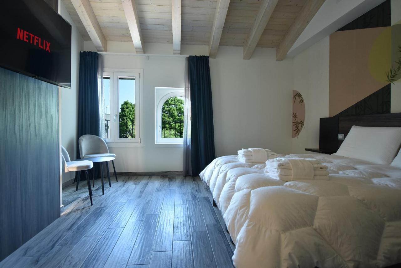 Royal Garden Luxury Rooms Padova Esterno foto