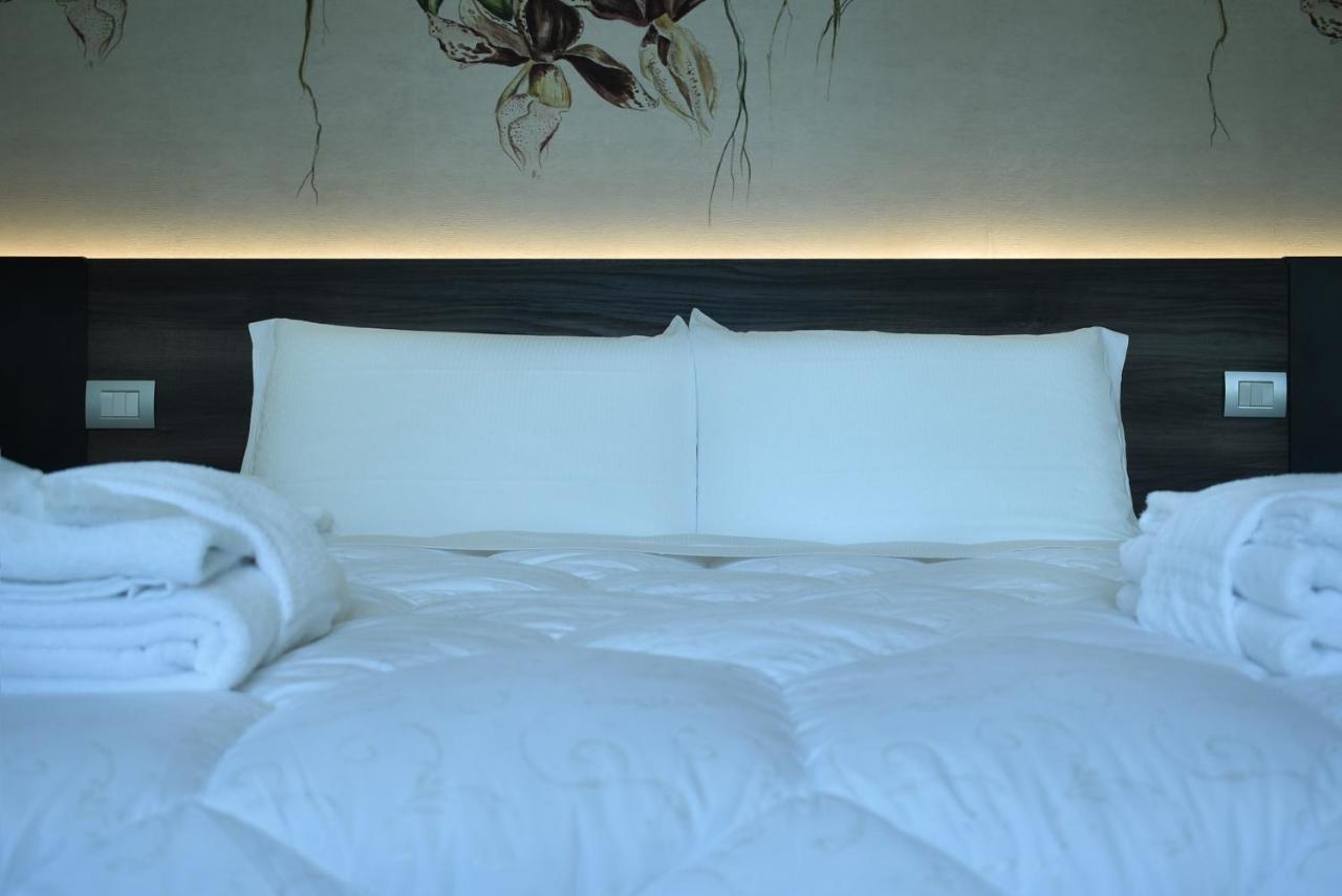 Royal Garden Luxury Rooms Padova Esterno foto